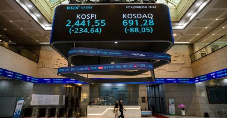 الأسهم الكورية الجنوبية تهبط بنحو 8% مع تصاعد الضغوط على قطاع الرقائق الإلكترونية
