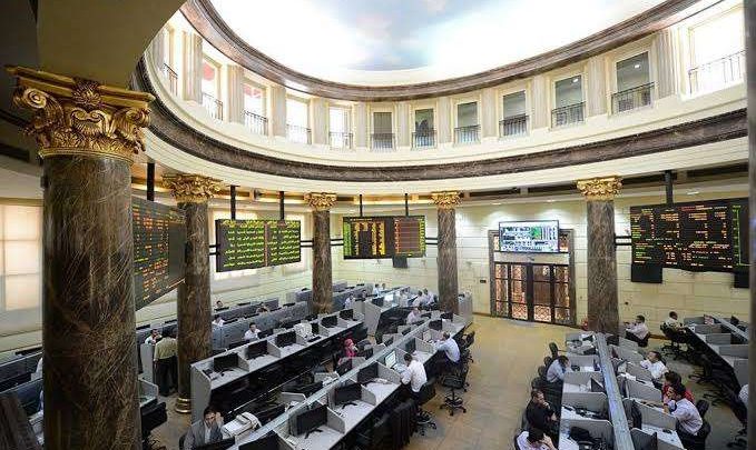 البورصة المصرية تستهل تعاملات الأسبوع بارتفاع معظم المؤشرات