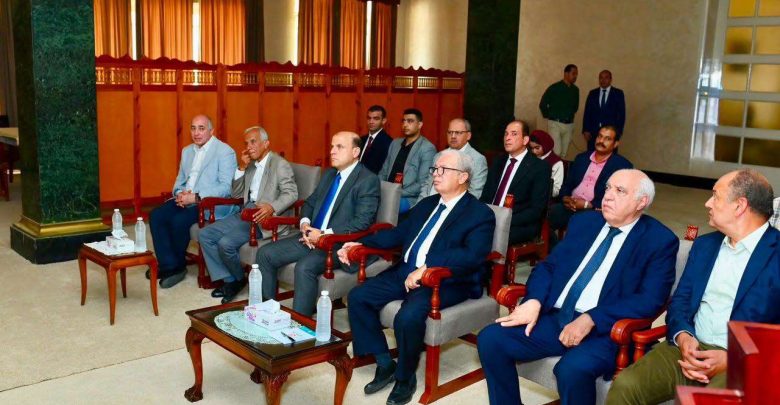 الدكتور حسين عيسى يستعرض مستجدات مشروعات "غزل المحلة".. وقرب اكتمال أعمال التطوير