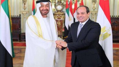 الرئيس السيسي يستقبل الشيخ محمد بن زايد آل نهيان بمطار العلمين