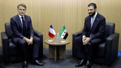 الشرع لـ ماكرون: مستمرون في مسار الاندماج الوطني.. ونستهدف بناء شراكة استراتيجية مع فرنسا