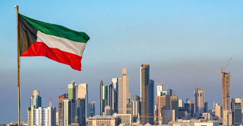 الكويت تعلن إعادة جدولة معظم الرحلات بسبب إغلاق المجال الجوي