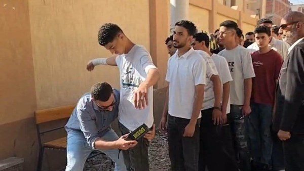 اللغة الأجنبية الأولى.. لجان الثانوية العامة تستقبل الطلاب وسط تدابير أمنية صارمة
