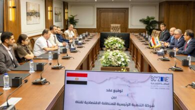 باستثمارات 1.5 مليون دولار.. رئيس اقتصادية قناة السويس يشهد توقيع عقد لتصنيع القفازات الصناعية بمنطقة السخنة الصناعية