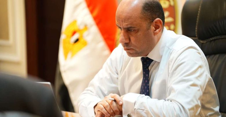 براتب يتخطى 10 آلاف جنيه.. الحكومة تعلن عن وظائف شاغرة (قدم من البيت)
