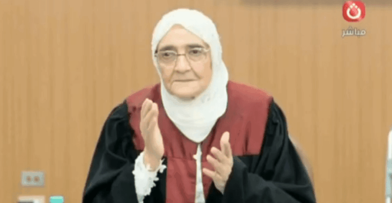 بعد حصولها على الدكتوراه في سن الـ84.. الحاجة آمال إسماعيل تدعو لتأسيس «طب الشيخوخة» كتخصص مستقل