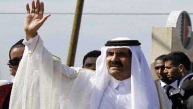 بعد رحيله.. من هو الشيخ حمد بن خليفة آل ثاني مؤسس قطر الحديثة؟