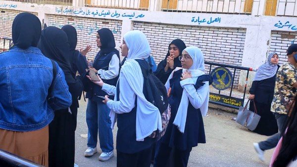 تباين ردود الأفعال في أسوان عقب امتحان التفاضل والتكامل