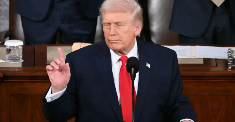 ترامب يفرض رسوماً جمركية 50% على واردات كندية