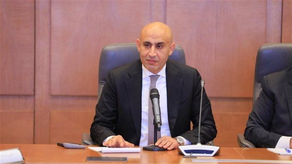 تفاصيل امتحان الأحياء للثانوية العامة 2026.. الدرجات وتوزيع الأسئلة