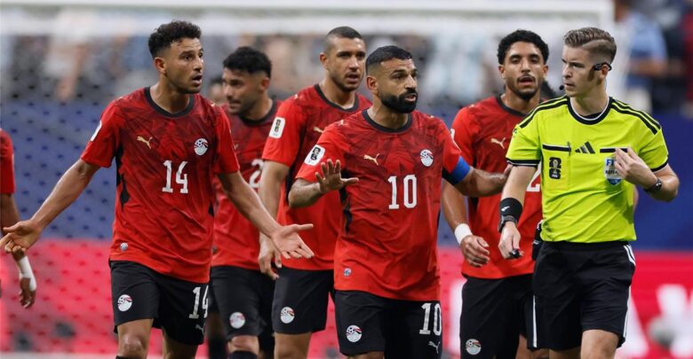 تفوق على أخطائه.. شبكة تحكيمية تقيم أداء حكم مباراة مصر والأرجنتين