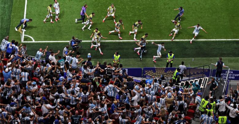 جماهير كرة القدم تهاجم فيفا: سرقتم المباراة من مصر وتلاعبتم بالنتيجة لصالح الأرجنتين
