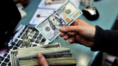 خسارة لم تحدث من نصف قرن.. كيف تسبب ترامب في هز عرش الدولار؟