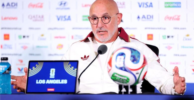 دي لا فوينتي يتغنى بـ ميسي بعد أدائه مع الأرجنتين في كأس العالم