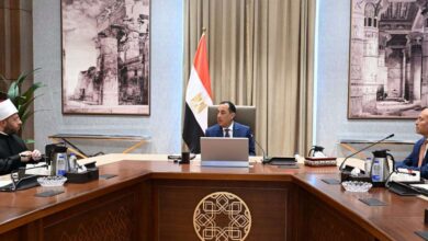 رئيس الوزراء يتابع خطوات مشروع إحياء منطقة قرافة السيوطي