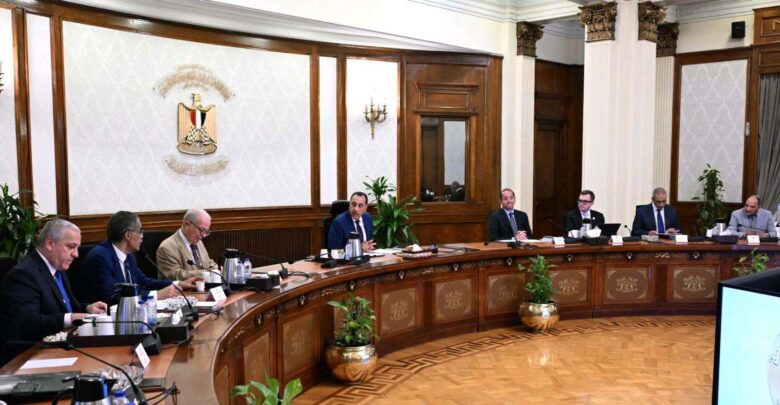 رئيس الوزراء يتابع ملف تسوية مديونية المؤسسات الصحفية القومية