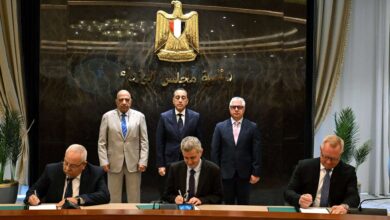 رئيس الوزراء يشهد توقيع عقدين لنقل وتوزيع وشراء الطاقة الكهربائية النظيفة لمشروعات باقتصادية قناة السويس