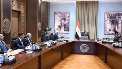 رئيس الوزراء يناقش أزمة أرض الزمالك التابعة للأوقاف.. وتوجيهات بالوصول إلى حل نهائي
