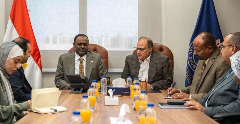 رئيس هيئة الدواء المصرية يستقبل الأمين العام للمجلس القومي للأدوية والسموم بالسودان لبحث تعزيز التعاون الدوائي المشترك