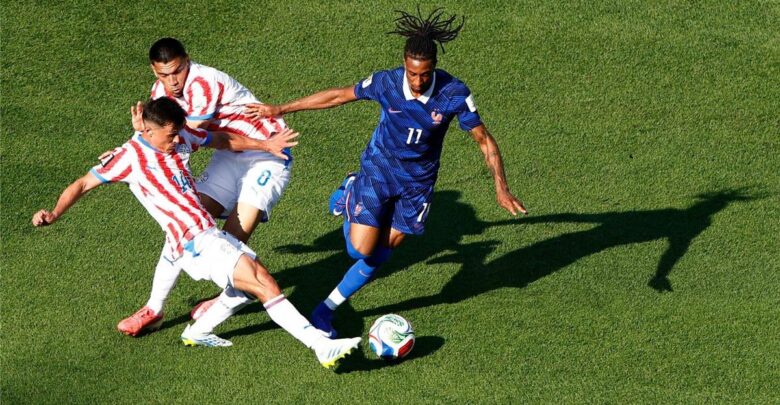 رجل مباراة فرنسا وباراجواي في كأس العالم