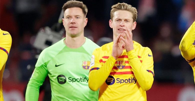 سبب سفر دي يونج وتير شتيجن مع بعثة برشلونة إلى إنجلترا