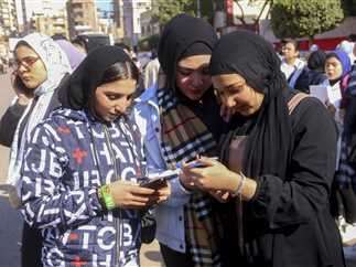 شاومينج تزعم تداول أسئلة وإجابات امتحان الإنجليزي لطلاب الثانوية العامة 2026