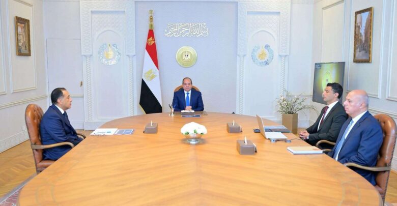 عاجل.. الرئيس السيسي يجتمع برئيس الوزراء ووزير الصناعة