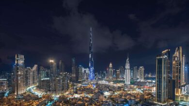 عاجل.. رويترز: دوي انفجارات في وسط مدينة دبي