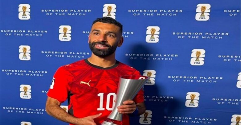 فيديو | بالتاج الملكي.. كيف احتفل محمد صلاح بتأهل مصر إلى دور الـ16 من كأس العالم؟