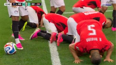فيديو | برأسية رائعة.. إمام عاشور يسجل هدف مصر الأول أمام أستراليا