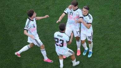 "فيفا" يختار حكمًا مصريًا لمباراة إسبانيا وبلجيكا في كأس العالم