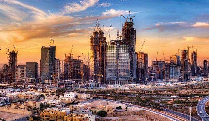 قطاع المقاولات السعودي يمثل 7% من الاقتصاد.. و117 ألف مقاول يقودون النمو في ظل المشروعات الكبرى