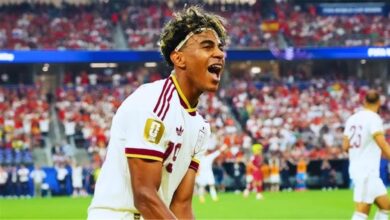 لاعب إسبانيا ينتقد التحكيم أمام فرنسا.. ويطالب بحماية لامين يامال
