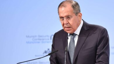 لافروف: روسيا تتواصل مع أطراف الصراع في إيران وتدعو لوقف إطلاق النار