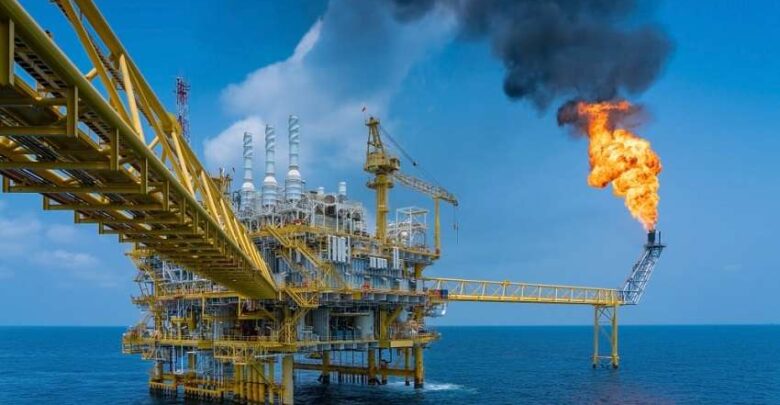 مضيق هرمز يهدد سوق الغاز العالمي.. وتحذيرات من تراجع الإمدادات