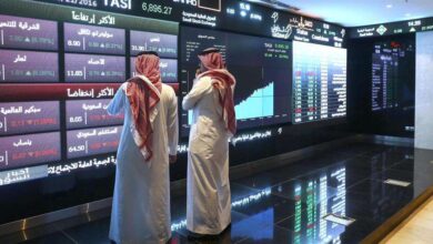 معظم بورصات الخليج تغلق على انخفاض مع تصاعد الصراع بين أمريكا وإيران