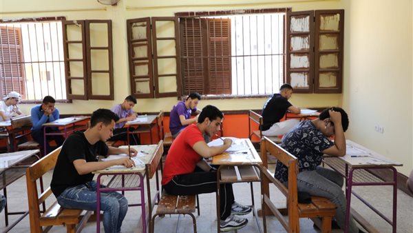 من جروبات تليجرام إلى لجان الامتحان.. كيف تنتشر الصور المتداولة لامتحانات الثانوية العامة 2026؟