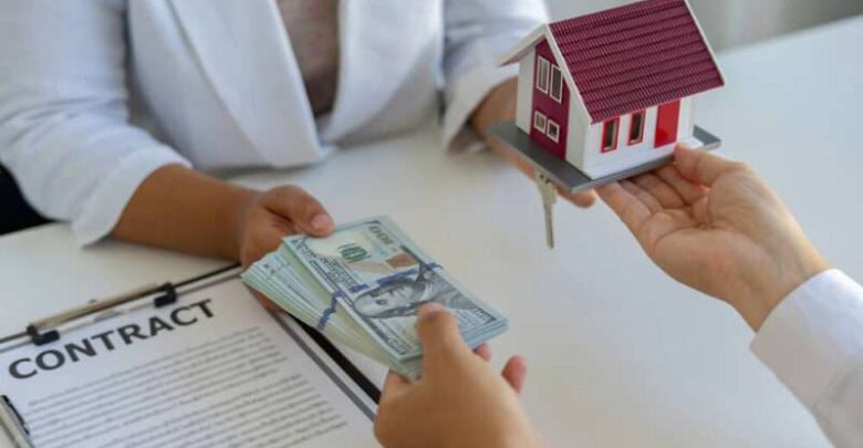 هل يؤثر قانون تنظيم السمسرة العقارية على أسعار الوحدات؟.. رئيس "The Board Consulting" يجيب على "العقارية"