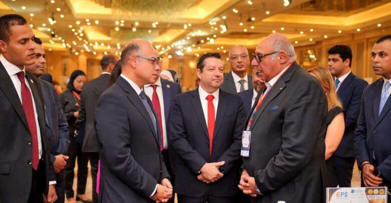 وزير الاستثمار لـ ممثلي 45 مشتري دولي: كل الدعم لزيادة الصادرات وتعزيز التنافسية