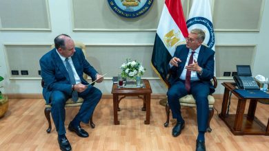 وزير البترول يبحث مع أباتشي خطط التوسع في الاستكشاف وزيادة إنتاج النفط والغاز بمصر