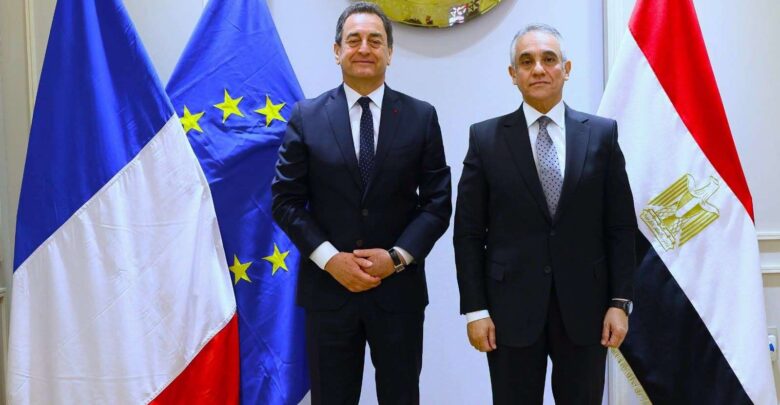 وزير العدل يستقبل سفير جمهورية فرنسا بالقاهرة لبحث أفق التعاون القضائي المشترك