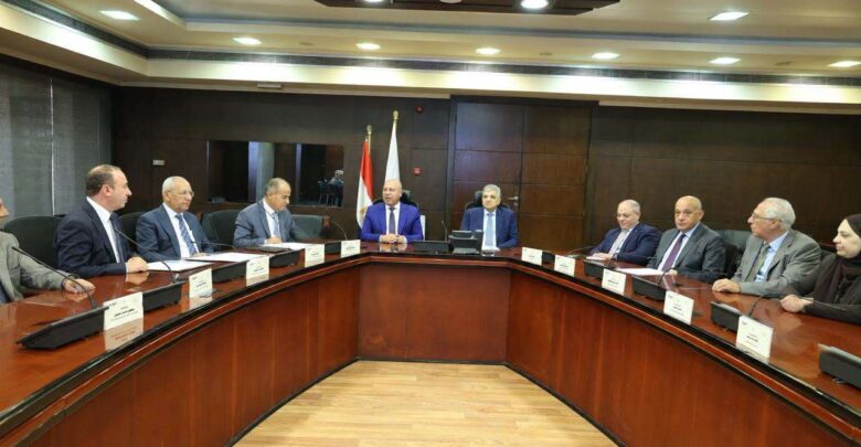 وزير النقل يترأس اجتماع الجمعية العامة غير العادية لشركة موانئ مصر البحرية
