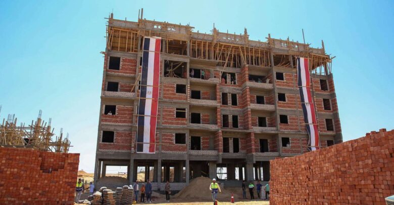 وزيرة الإسكان تتفقد مشروع سكن العاملين المنتقلين إلى العاصمة الجديدة بمدينة بدر