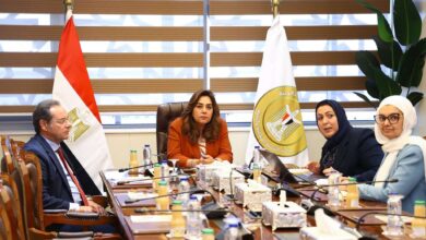 وزيرة التنمية المحلية تناقش مخرجات مشاركة مصر في الاجتماع الأول للجنة الإقليمية لمشروع الاقتصاد الأزرق المستدام