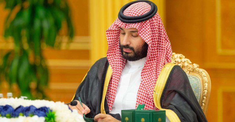 ولي العهد السعودي يؤكد لأمير الكويت تضامن المملكة الكامل ويدين الاعتداءات الإيرانية