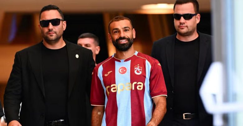 أحمد حسن: كنت سأنصح محمد صلاح بالانتقال إلى فريق آخر لو طلب مني