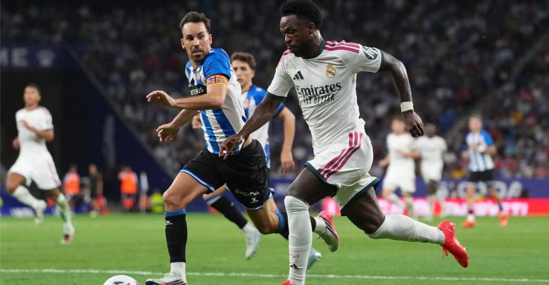 إسبانيول يسخر من التحكيم بسبب فينيسيوس جونيور بعد الخسارة أمام ريال مدريد