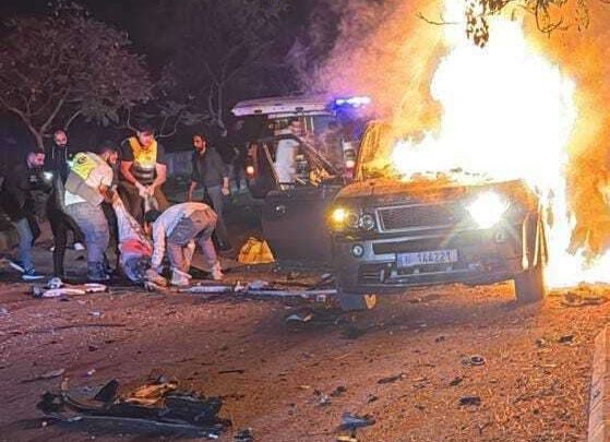إسرائيل تشن غارات وقصفًا مدفعيًا مكثفًا على جنوب لبنان