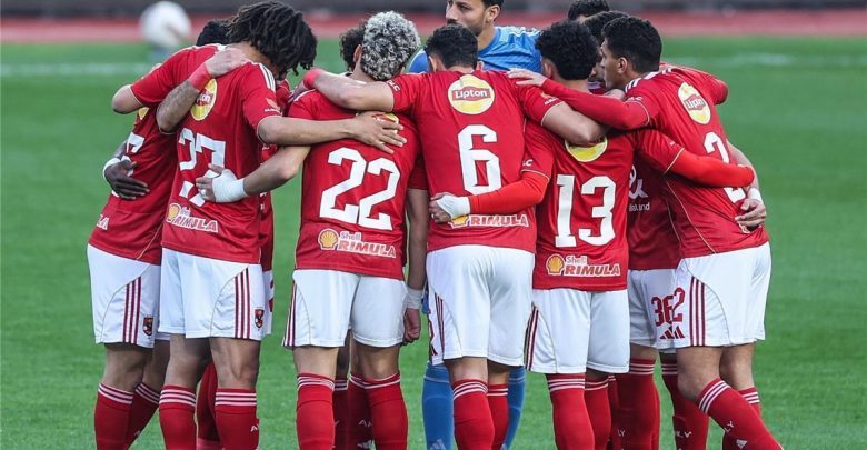 الأهلي يفتح باب المفاوضات مع لاعبه لفسخ التعاقد بعد خروجه من حسابات عموتة