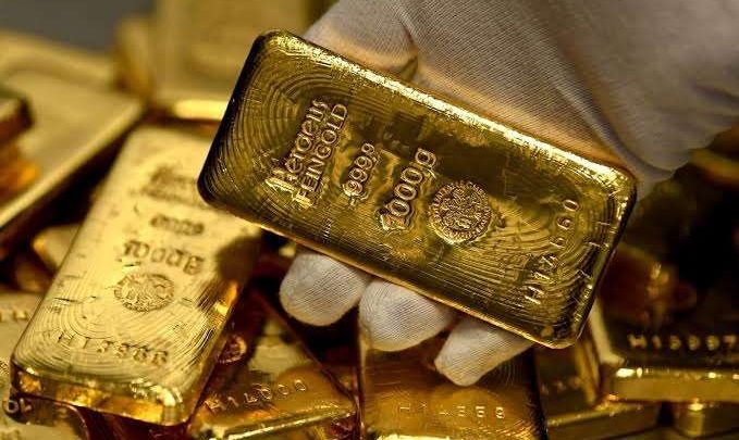 الذهب يرتفع 3% بعد تدخل الخزانة الأميركية في سوق السندات.. هل يواصل الصعود؟